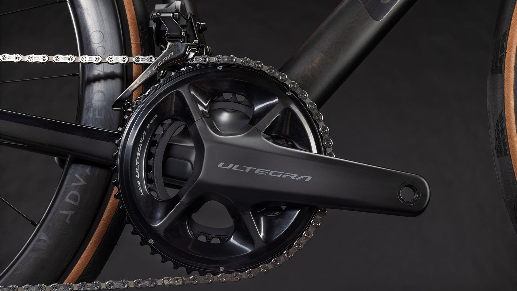125700-Cube-Attain-C-62-SLT-carbon-n-coalchrome-2026-Carbon-Rennrad-04
