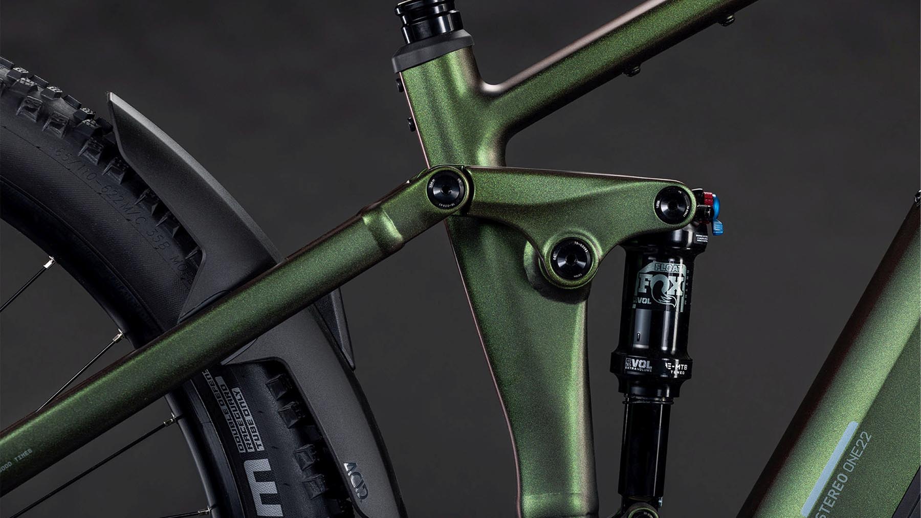101310-Cube-Stereo-Hybrid-ONE22-SLX-800-stellar-n-green-2026-EBike-Fully-Mountainbike-02
