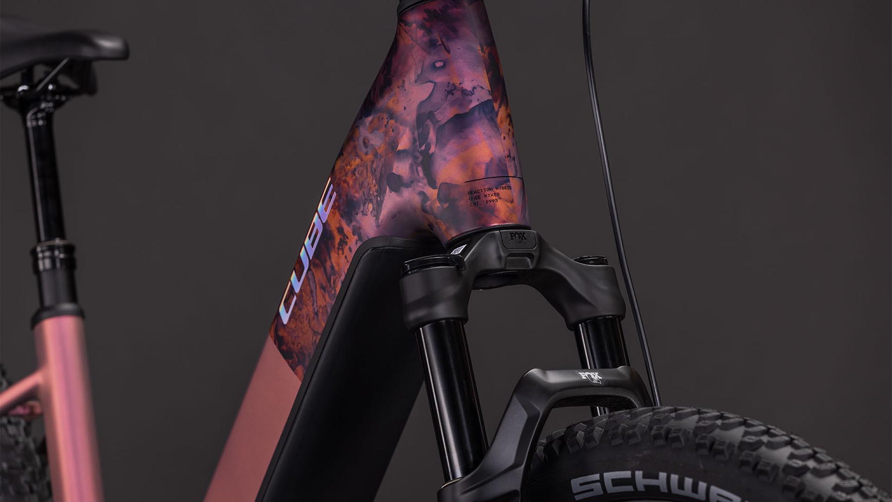 108622E-Cube-Reaction-Hybrid-SLX-800-shiftblush-n-art-2026-EBike-Hardtail-Mountainbike-Tiefeinsteiger-06