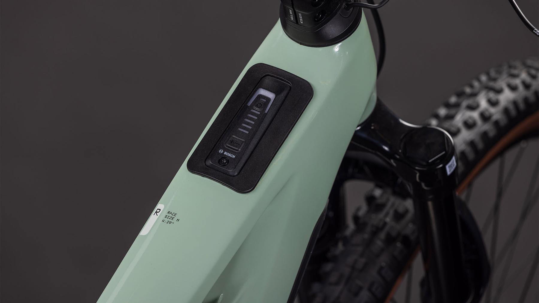 102370-Cube-Stereo-Hybrid-ONE44-HPC-Race-800-driedherbs-n-black-2026-EBike-Fully-Mountainbike-01