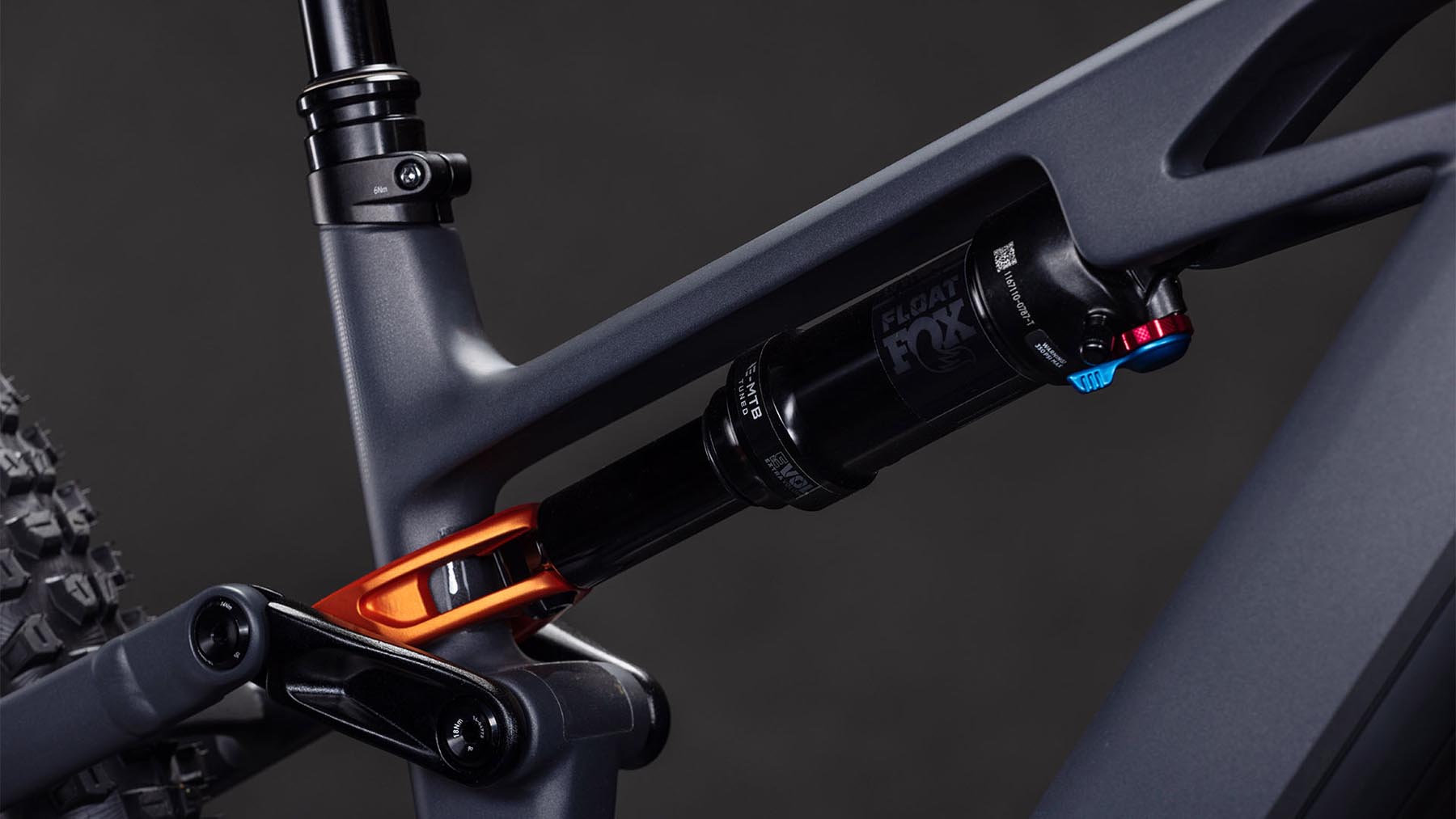 102500-Cube-Stereo-Hybrid-ONE44-HPC-SLX-800-slabgrey-n-orange-2026-EBike-Fully-Mountainbike-05