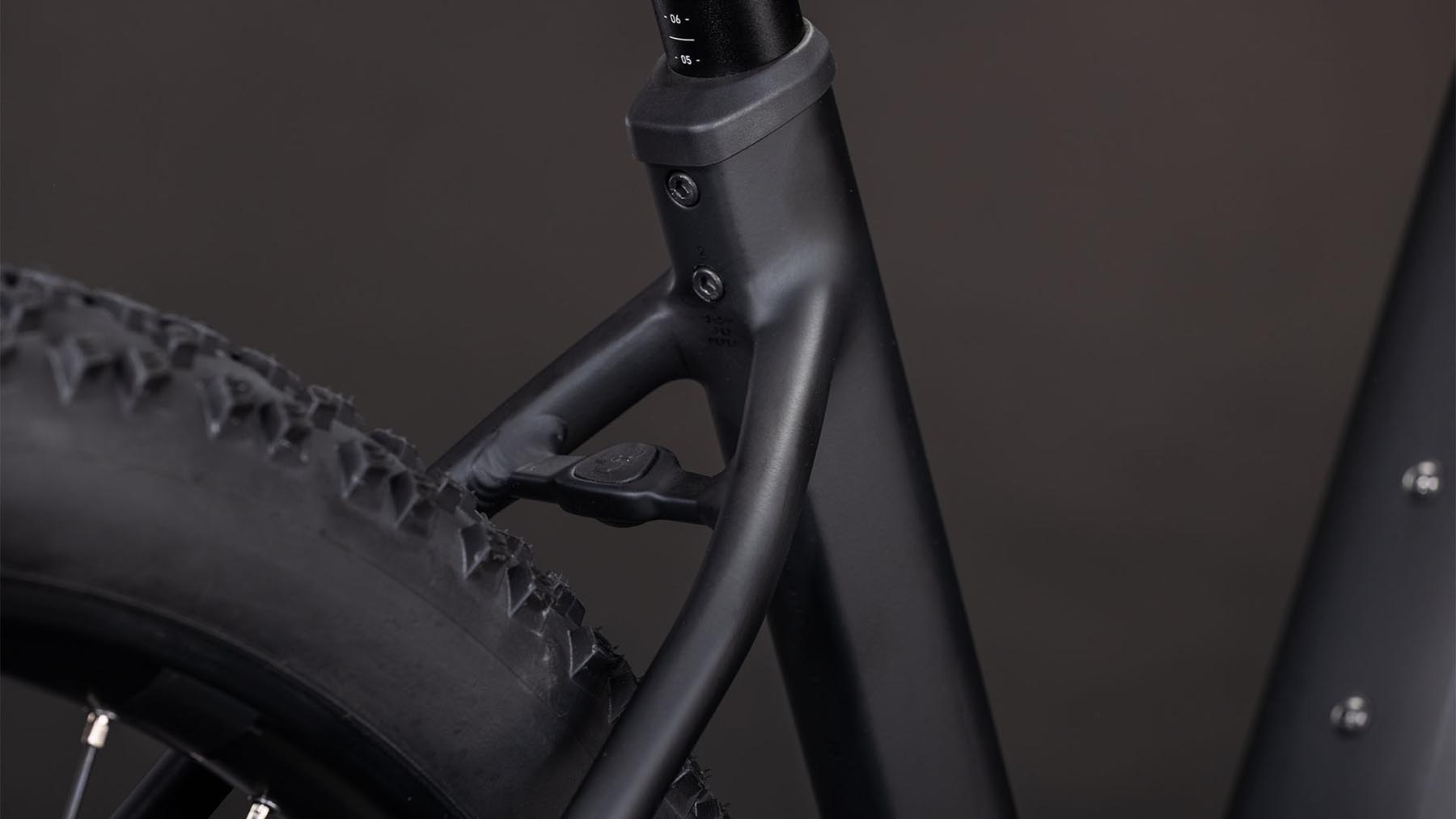 108212E-Cube-Reaction-Hybrid-Pro-800-blackline-2026-EBike-Hardtail-Mountainbike-Tiefeinsteiger-03
