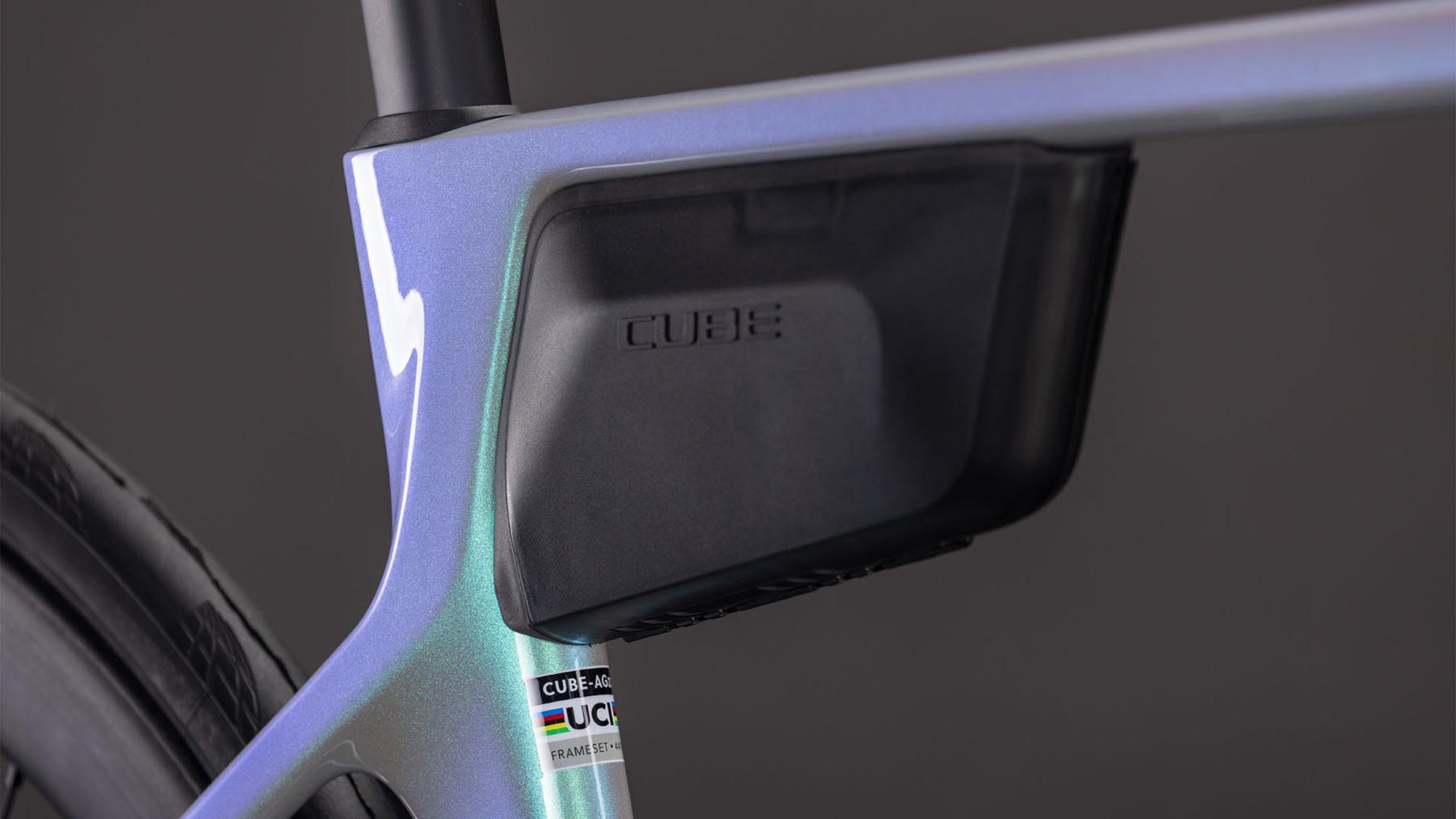 126510-Cube-Agree-C-62-SLT-greenfusion-n-white-2026-Carbon-Rennrad-05