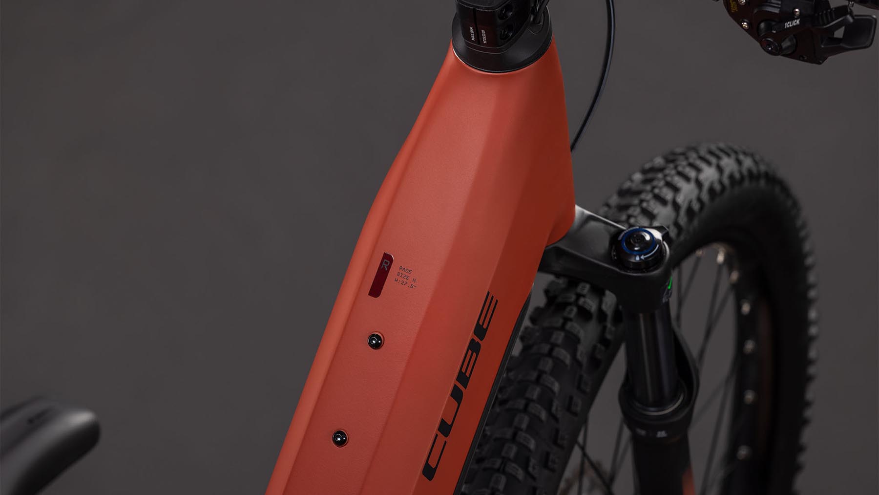 108412E-Cube-Reaction-Hybrid-Race-800-amber-n-black-2026-EBike-Hardtail-Mountainbike-Tiefeinsteiger-01
