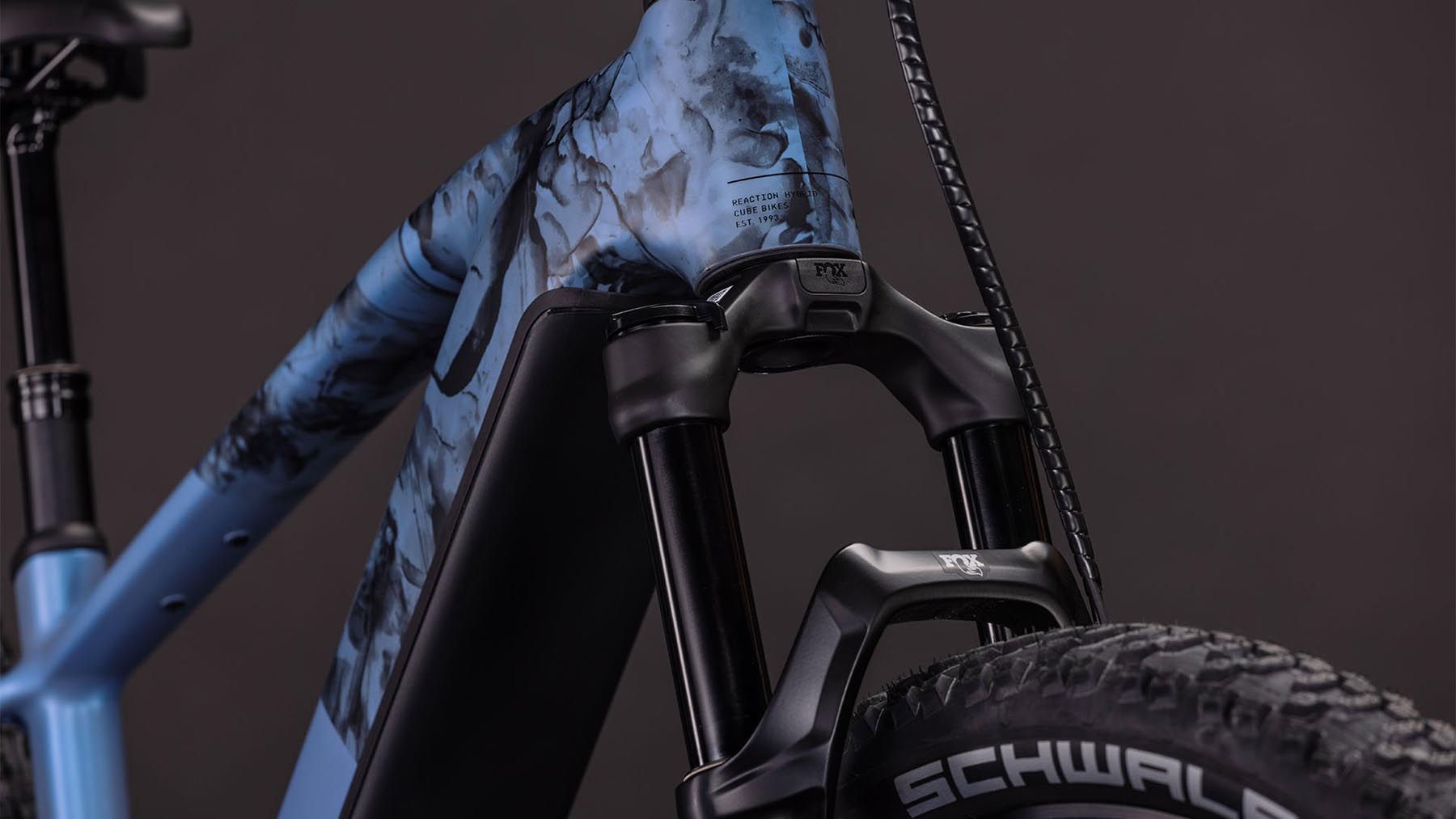 108710-Cube-Reaction-Hybrid-SLT-800-hazeblue-n-fume-2026-EBike-Hardtail-Mountainbike-06