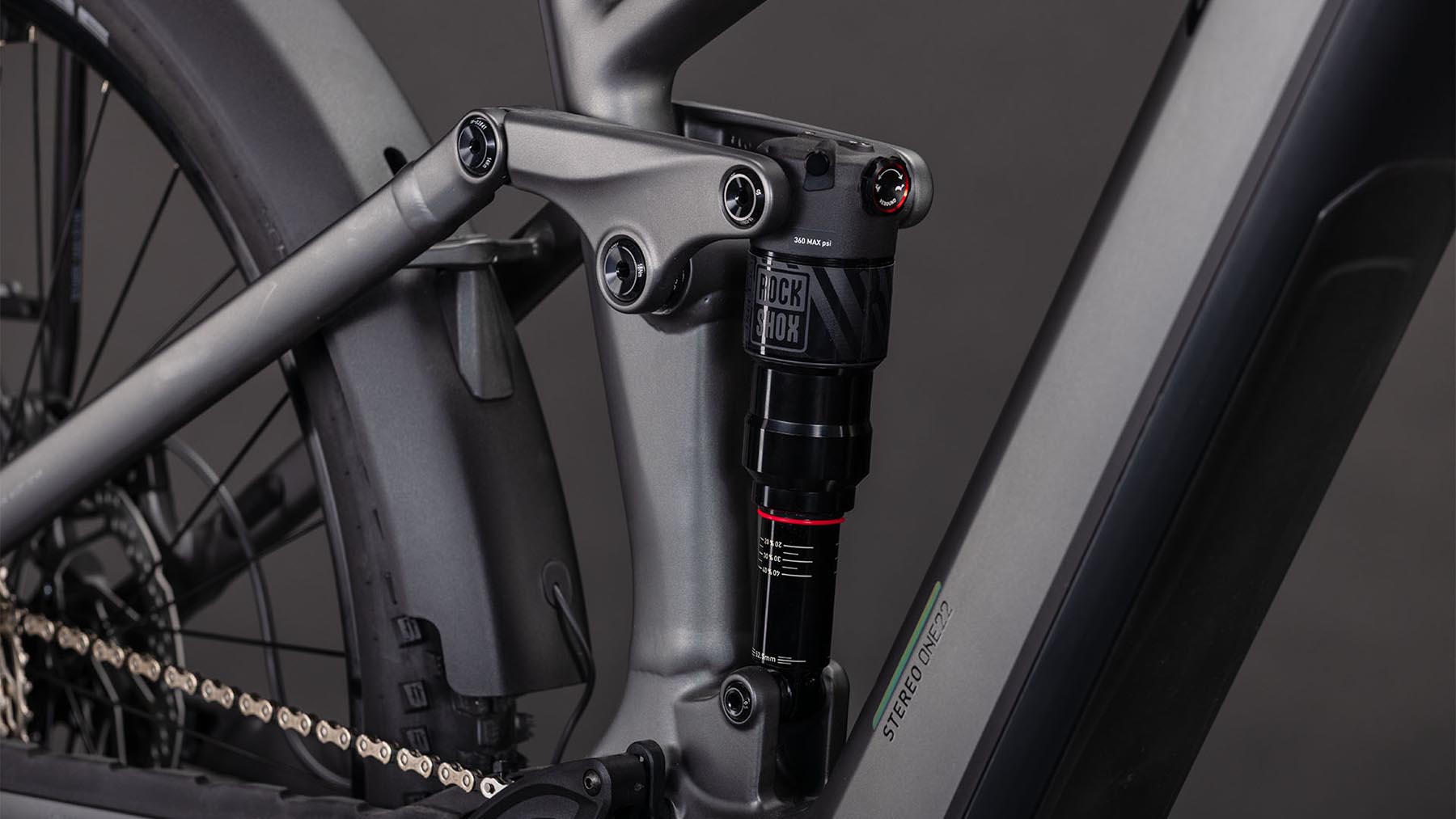 101230-Cube-Stereo-Hybrid-ONE22-Race-800-FE-slabgrey-n-chrome-2026-EBike-Fully-Mountainbike-03