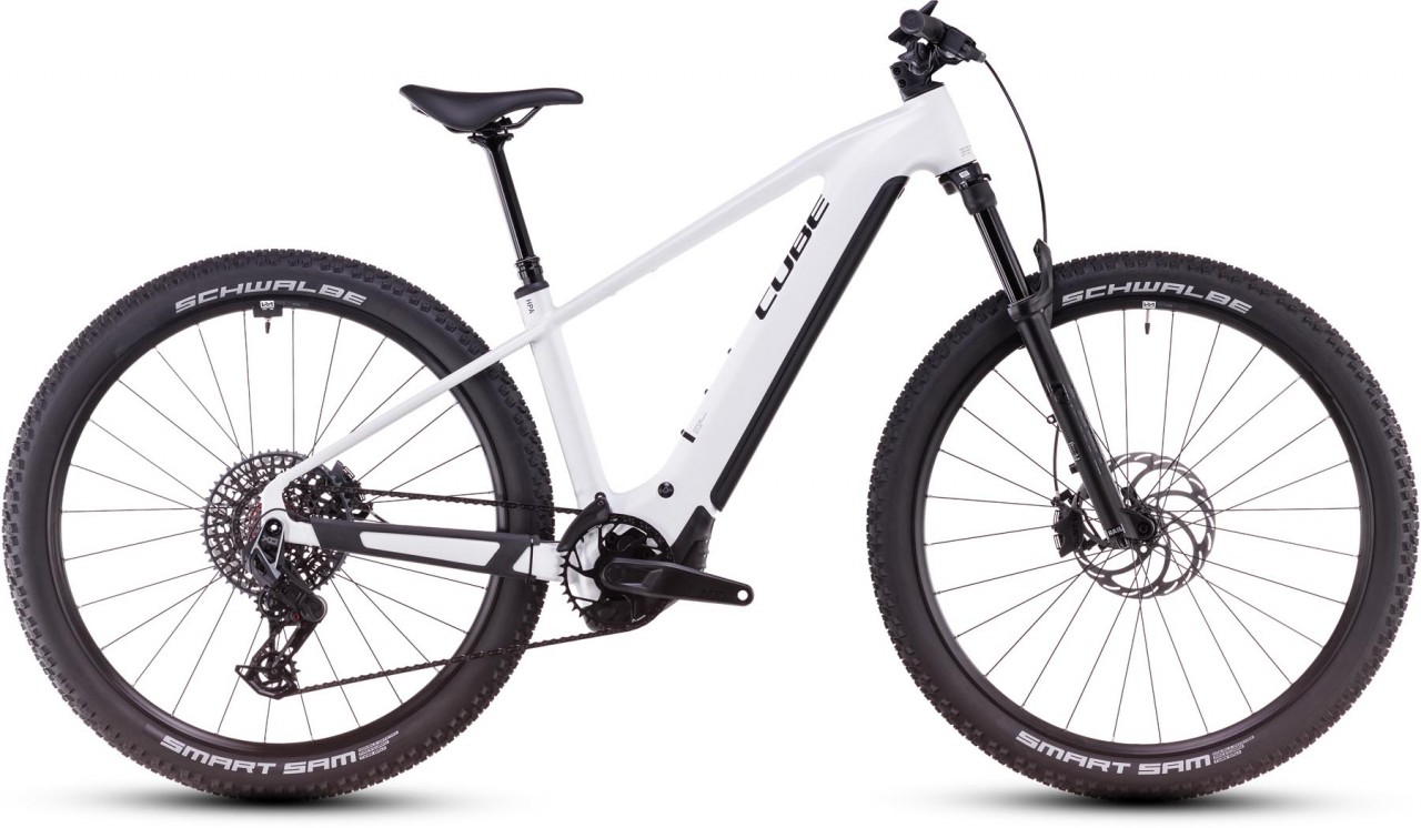 Cube Reaction Hybrid SLT 800 metallicwhite n black 2025 - Sähköpyörä Hardtail Maastopyörä